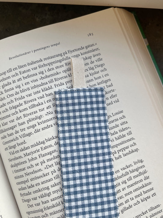 Rutigt bokmärke tyg