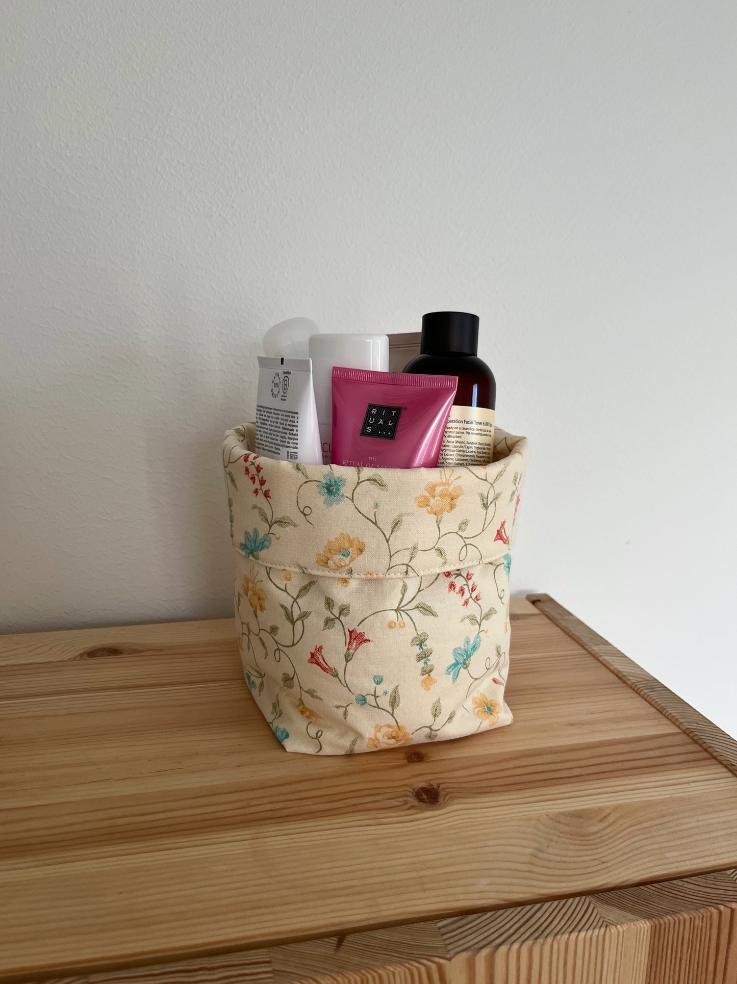 Förvaringskorg blommig