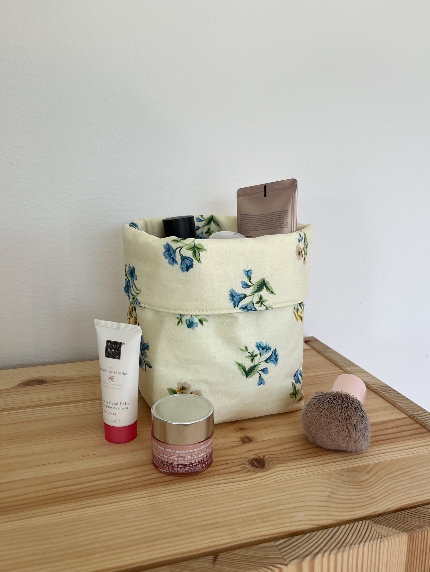 Förvaringskorg blommig