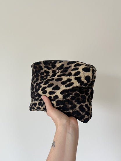 Quiltad necessär leo (beställningsvara)