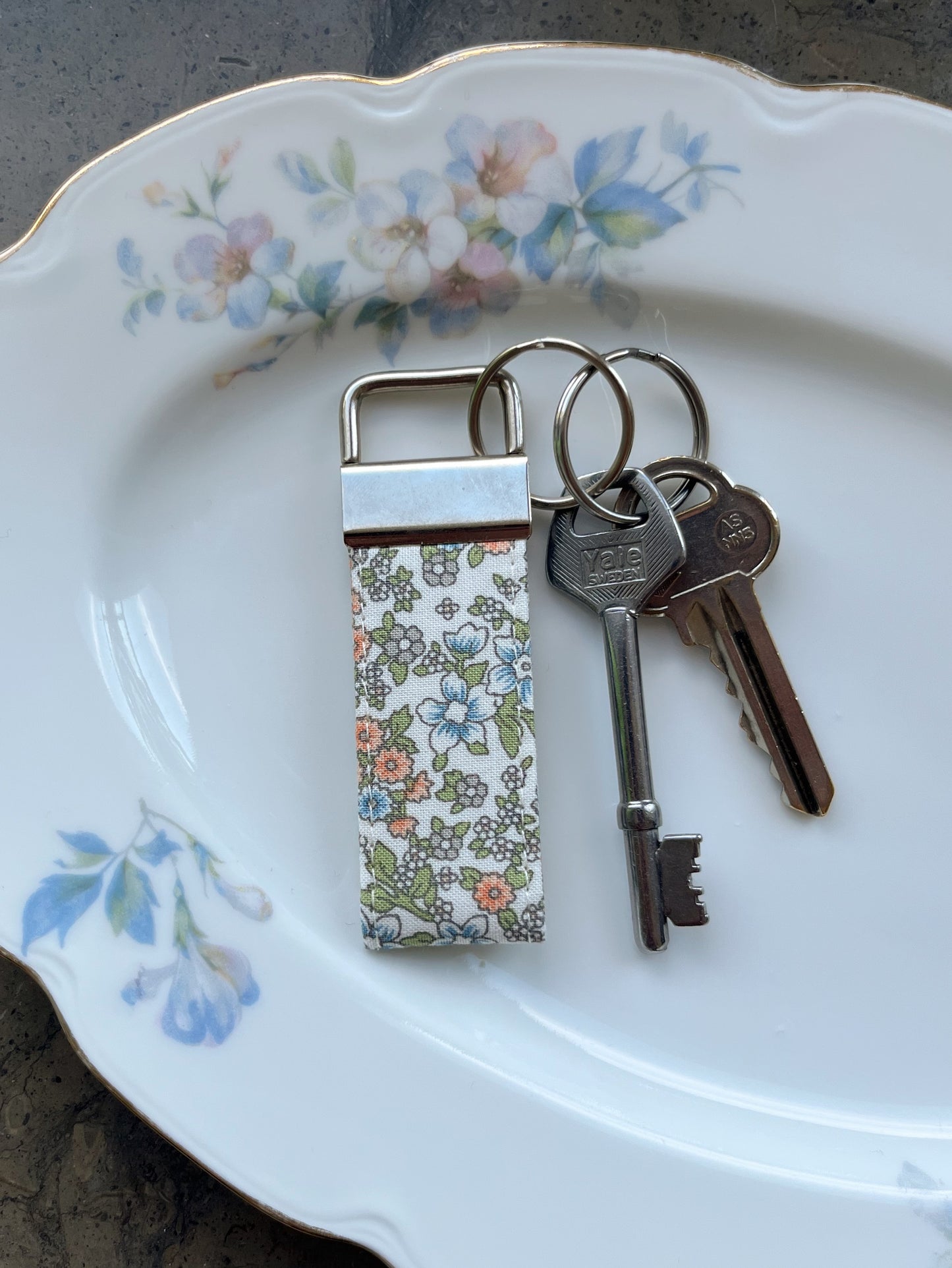 Floral keychain