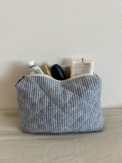 Quiltad randig necessär blå linne/bomull