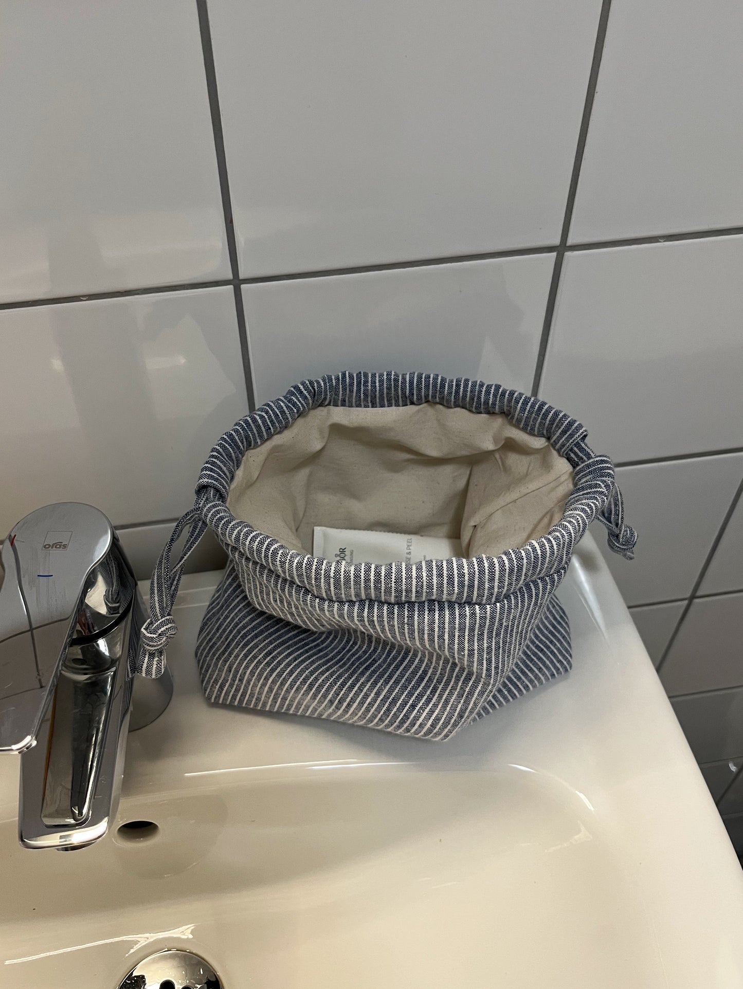 Förvaringspåse liten blå rand