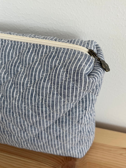 Quiltad randig necessär blå linne/bomull