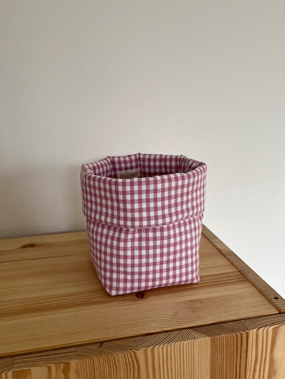 Rutig förvaringskorg rosa